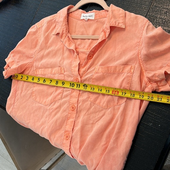 Bella Dahl Cap Sleeve Button Down shirt two pocket front Distressed hem top sz M - Picture 10 of 12